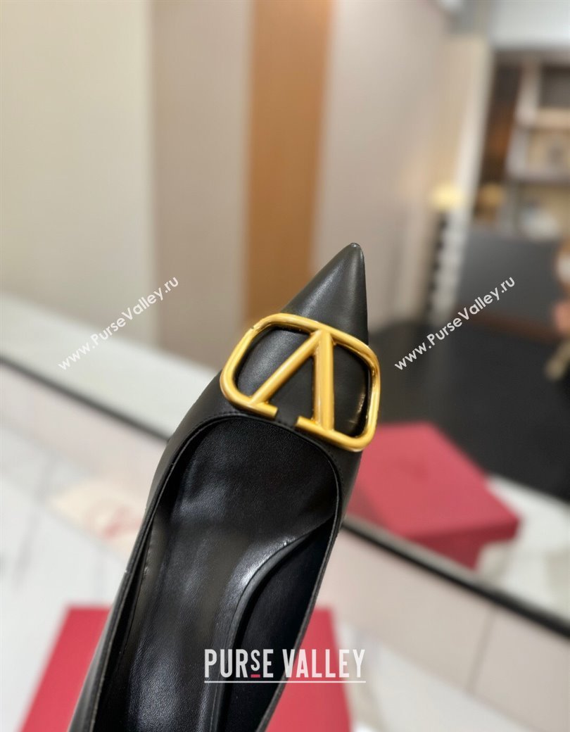 Valentino VLogo Signature Pumps 4.5cm in Calfskin Leather Black/Gold 2025 VA082104 (MD-250821044)