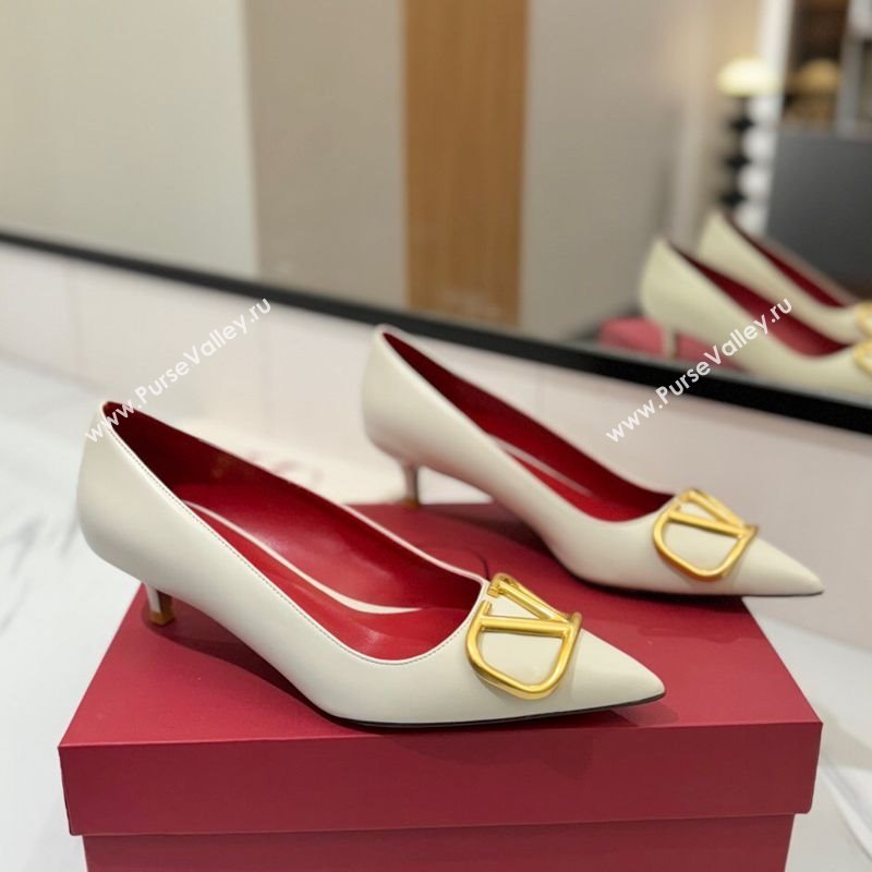 Valentino VLogo Signature Pumps 4.5cm in Calfskin Leather White/Gold 2025 VA082104 (MD-250821046)