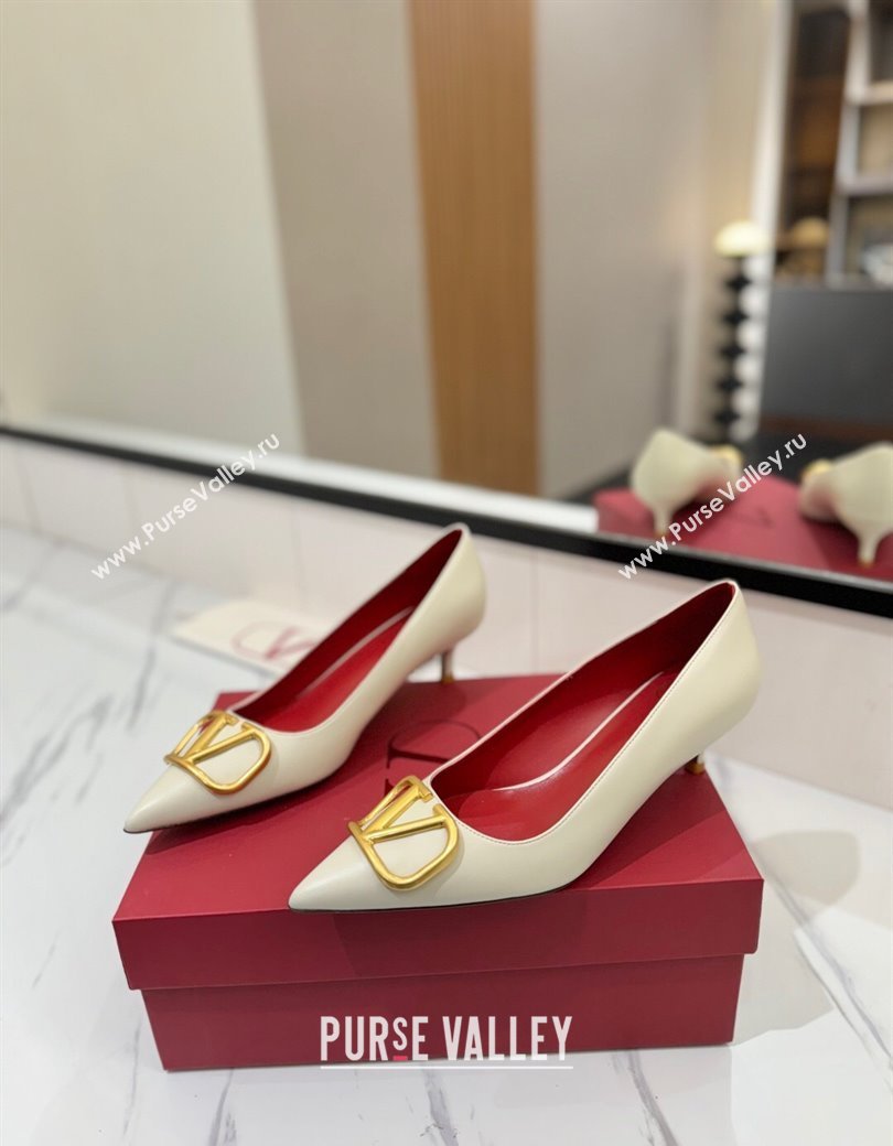 Valentino VLogo Signature Pumps 4.5cm in Calfskin Leather White/Gold 2025 VA082104 (MD-250821046)