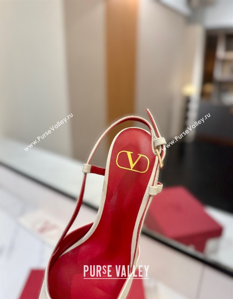 Valentino VLogo Signature Slingback Pumps 4.5cm in Matte Calfskin White/Gold 2025 VA082110 (MD-250821077)