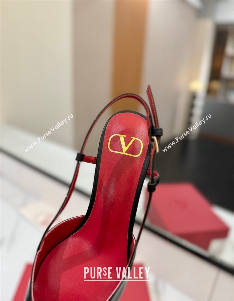 Valentino VLogo Signature Slingback Pumps 4.5cm in Matte Calfskin Black2 2025 VA082110 (MD-250821079)