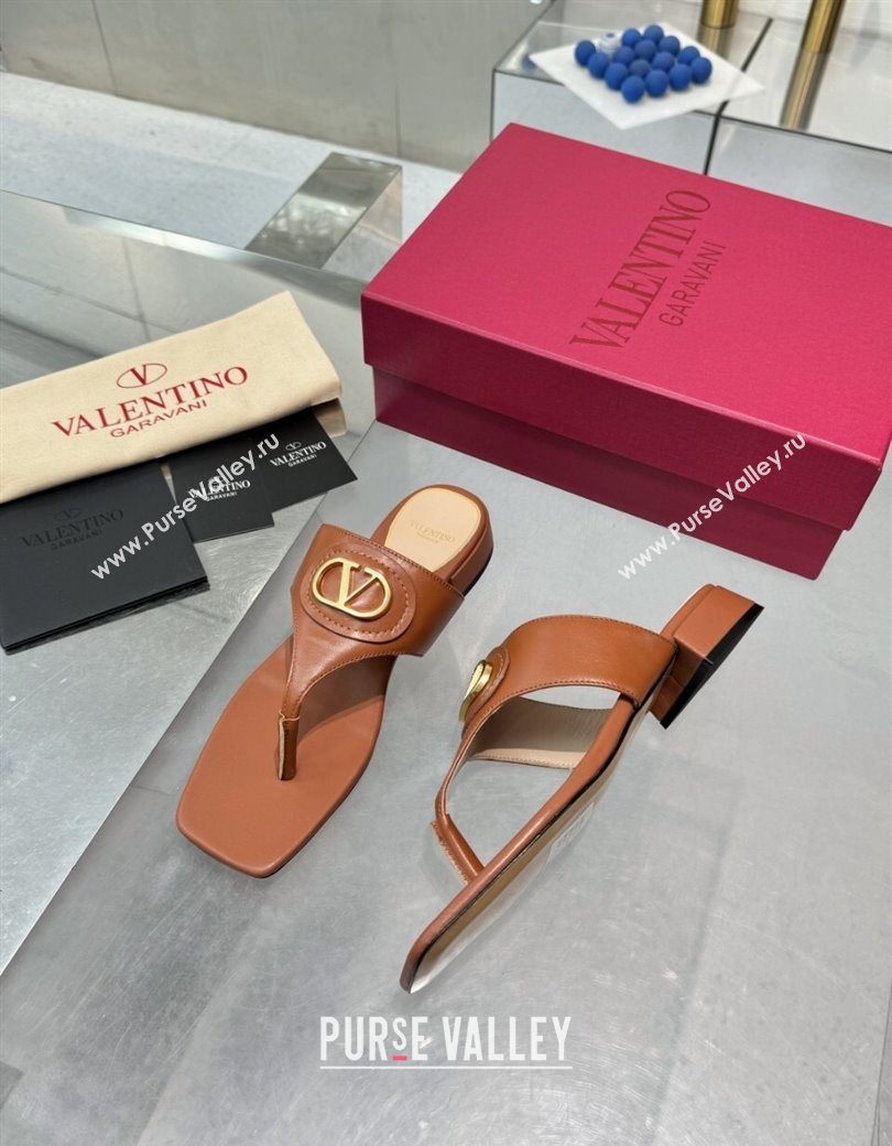 Valentino Vlogo Signature Flat Thong Slides Sandal in Calfskin Brown 2025 0902 (XL-250902060)
