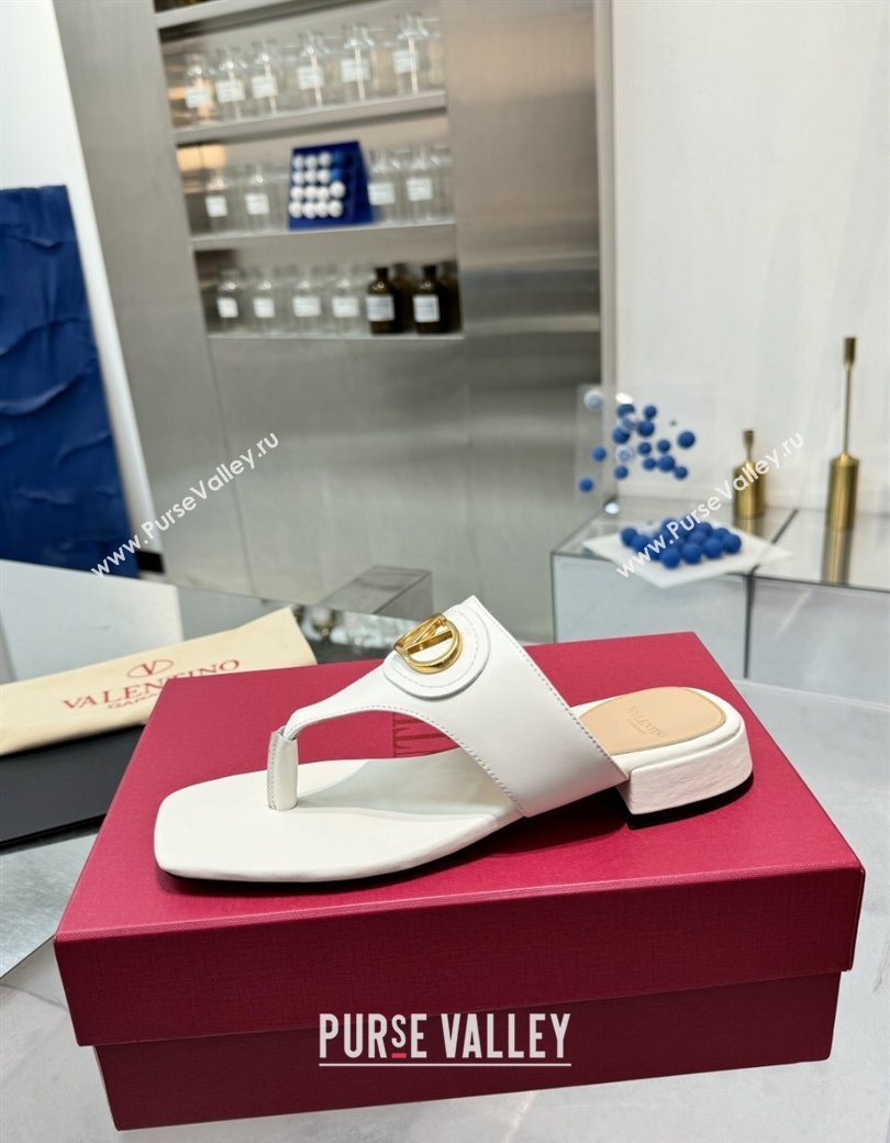 Valentino Vlogo Signature Flat Thong Slides Sandal in Calfskin White 2025 0902 (XL-250902063)