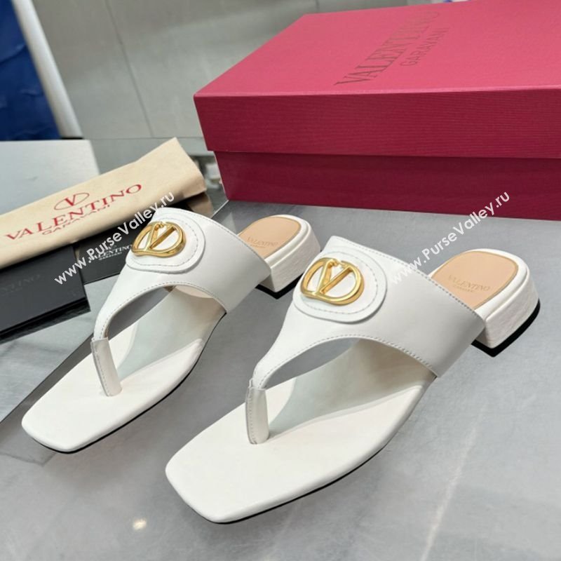 Valentino Vlogo Signature Flat Thong Slides Sandal in Calfskin White 2025 0902 (XL-250902063)