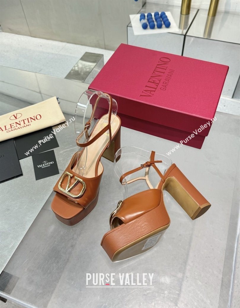 Valentino Gold-Tone Vlogo Signature Platform Sandals 11cm in Calfskin Leather Brown 2025 0902 (XL-250902081)