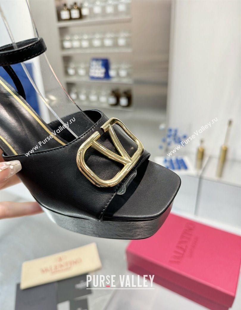 Valentino Vlogo Signature Platform Sandals 11cm in Calfskin Leather Black/Gold 2025 0902 (XL-250902080)