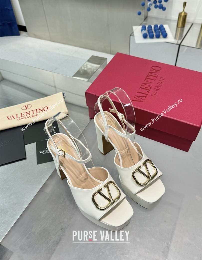 Valentino Gold-Tone Vlogo Signature Platform Sandals 11cm in Calfskin Leather White 2025 0902 (XL-250902083)