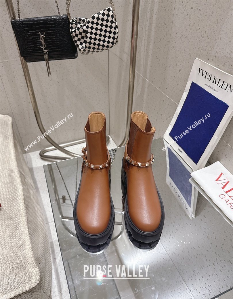 Valentino Rockstud Strap Heel Ankle Boots 5.5cm in Calfskin Leather Brown 2025 1028 (MD-251028014)