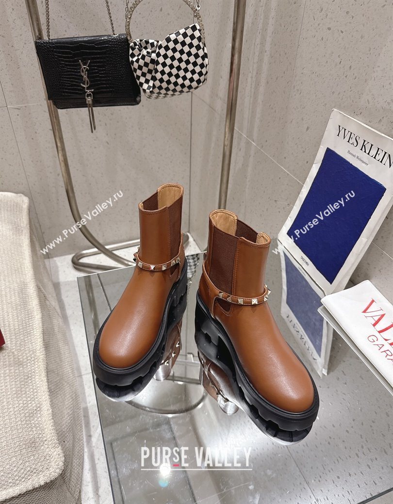 Valentino Rockstud Strap Heel Ankle Boots 5.5cm in Calfskin Leather Brown 2025 1028 (MD-251028014)
