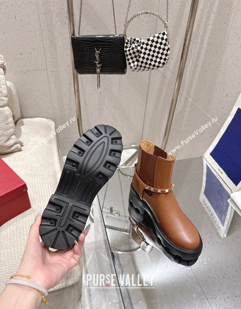 Valentino Rockstud Strap Heel Ankle Boots 5.5cm in Calfskin Leather Brown 2025 1028 (MD-251028014)