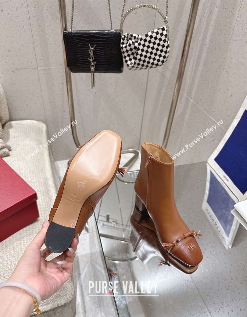 Valentino VALET DU ROI Heel Ankle Boots 6.5cm in Goatskin Leather with Bow Brown 2025 1028 (MD-251028017)