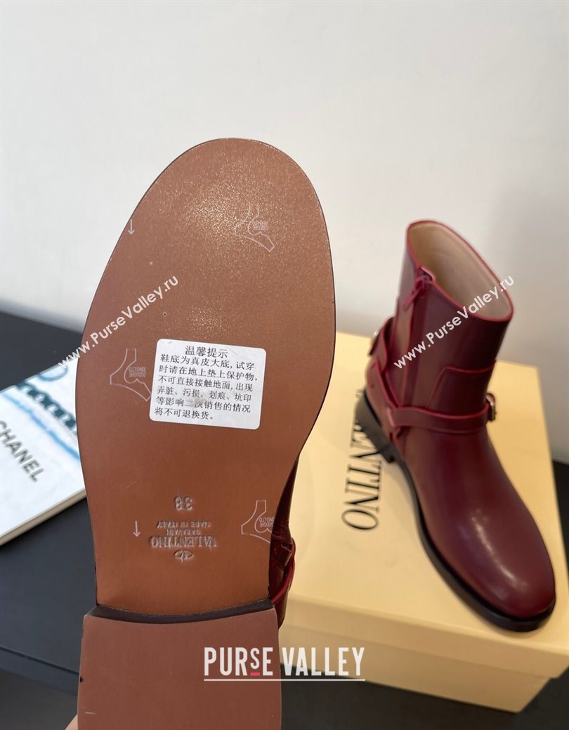 Valentino VLogo Signature Strap Flat Ankle Boots in Calfskin Leather Burgundy 2025 1028 (HQG-251028023)