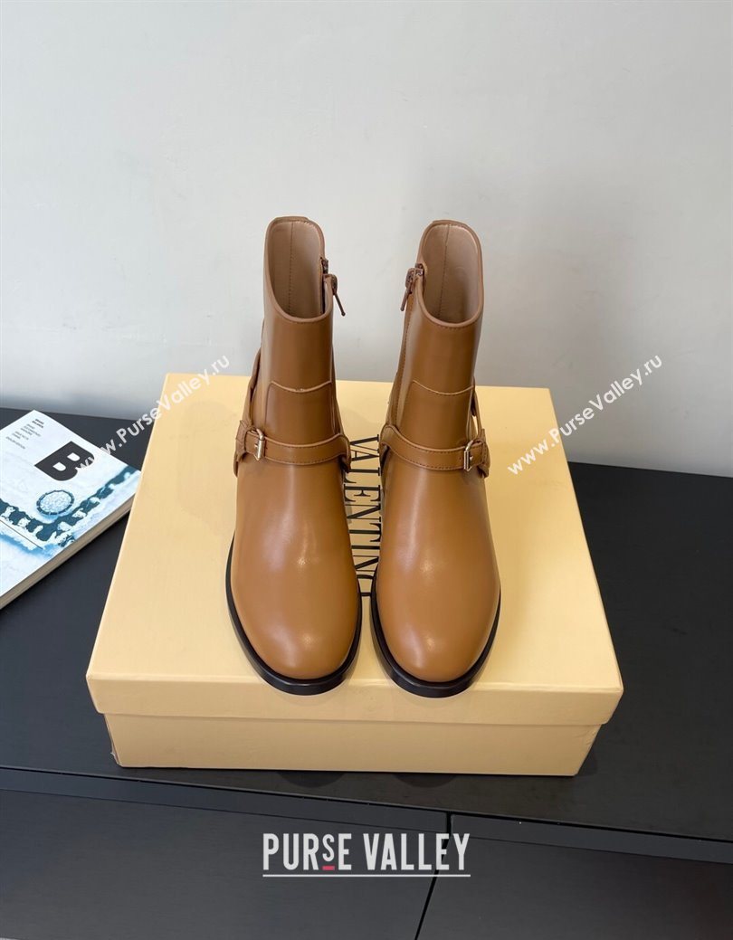 Valentino VLogo Signature Strap Flat Ankle Boots in Calfskin Leather Brown 2025 1028 (HQG-251028025)