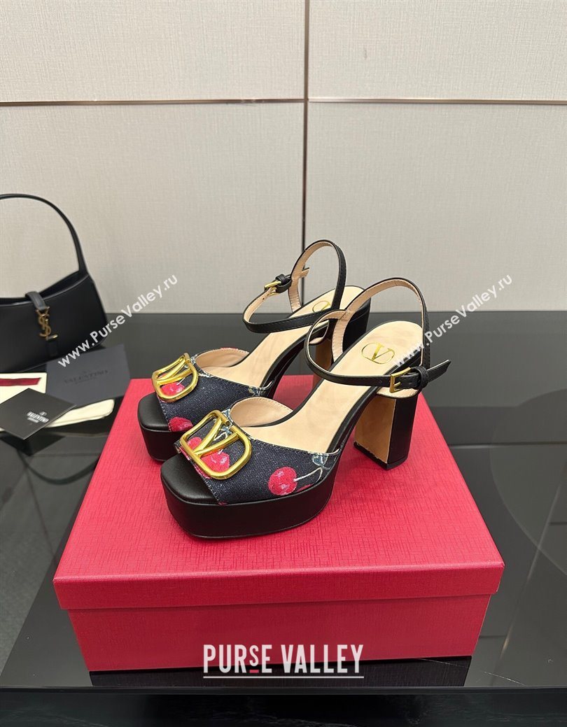 Valentino VLogo Signature Cherryfic Platform Sandals in Denim and Leather Black2 2025 1028 (MD-251028003)