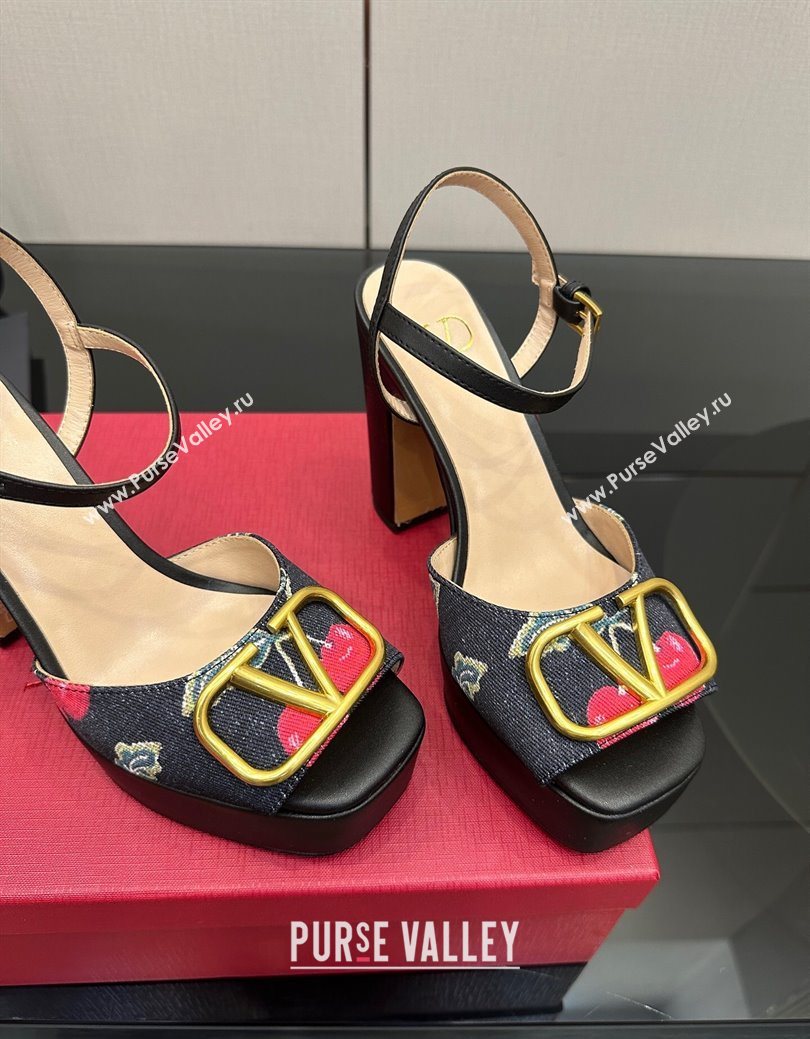 Valentino VLogo Signature Cherryfic Platform Sandals in Denim and Leather Black2 2025 1028 (MD-251028003)