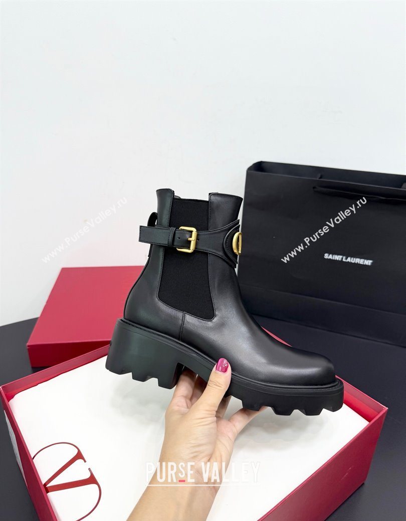 Valentino VLogo Signature Strap Heel Ankle Boots 5.5cm in Calfskin Leather Black 2025 1027 (KER-251028019)