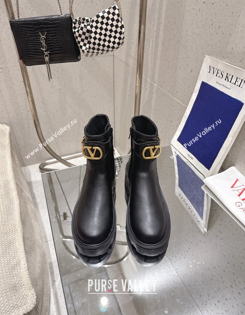 Valentino VLogo Signature Strap Heel Ankle Boots 5.5cm in Calfskin Leather Black 2025 1028 (MD-251028009)