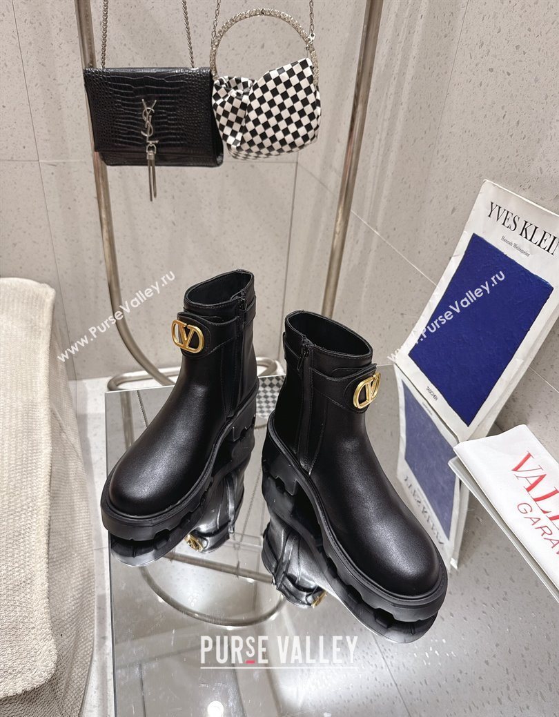 Valentino VLogo Signature Strap Heel Ankle Boots 5.5cm in Calfskin Leather Black 2025 1028 (MD-251028009)