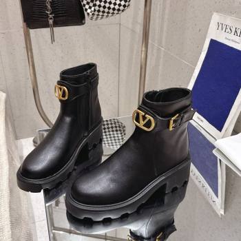 Valentino VLogo Signature Strap Heel Ankle Boots 5.5cm in Calfskin Leather Black 2025 1028 (MD-251028009)