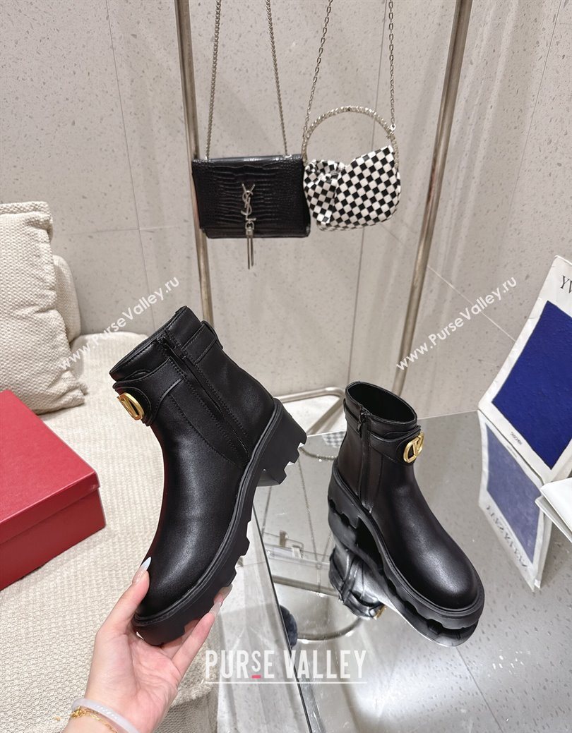 Valentino VLogo Signature Strap Heel Ankle Boots 5.5cm in Calfskin Leather Black 2025 1028 (MD-251028009)
