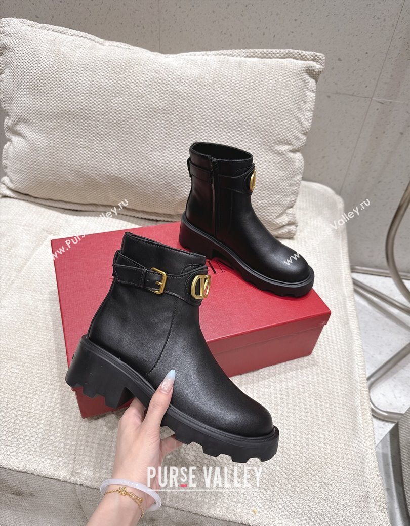 Valentino VLogo Signature Strap Heel Ankle Boots 5.5cm in Calfskin Leather Black 2025 1028 (MD-251028009)