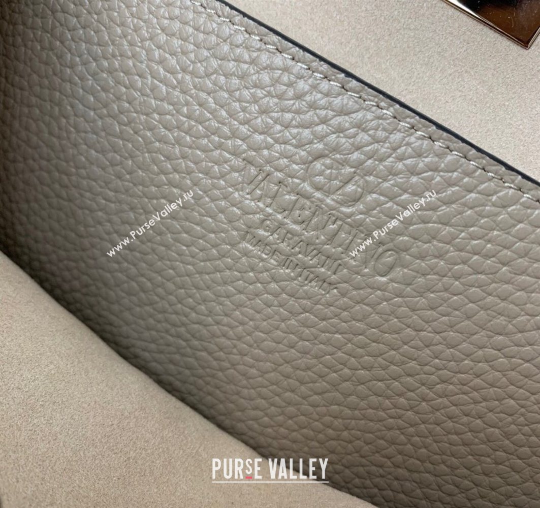 Valentino Rockstud Shopping Bag In Grainy Calfskin Leather Grey 2025 0377M (LKF-251121031)