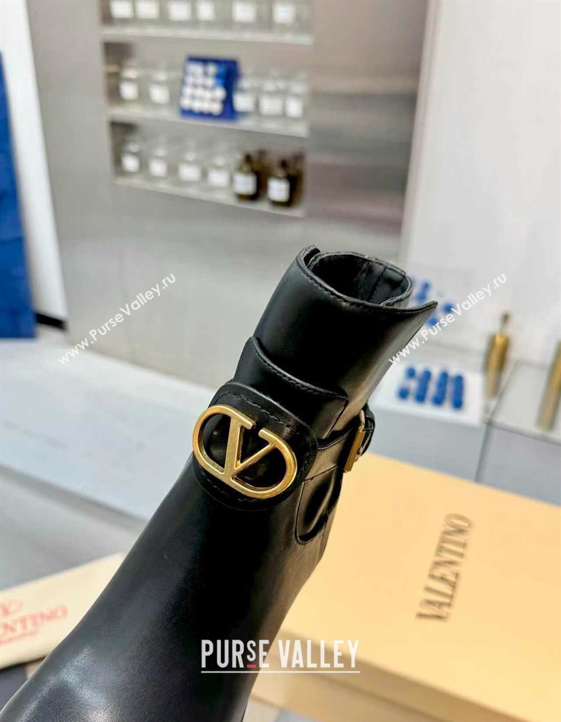 Valentino VLogo Signature Strap Heel Ankle Boots 7cm in Calfskin Leather Black 2025 VLTN121502 (XL-251215056)