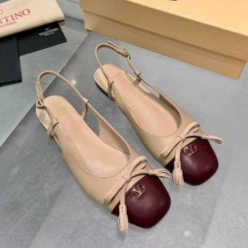 Valentino VALET DU ROI Slingbacks Flat in Calfskin Leather with Tassel Bow Beige/Dark Burgundy 2025 (XL-251215040)