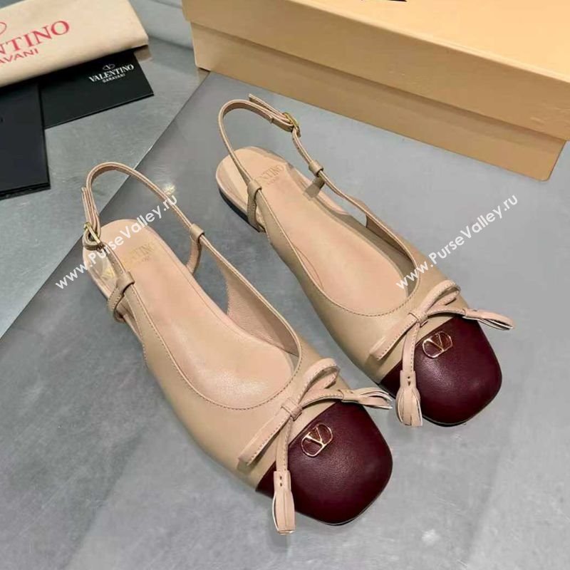 Valentino VALET DU ROI Slingbacks Flat in Calfskin Leather with Tassel Bow Beige/Dark Burgundy 2025 (XL-251215040)