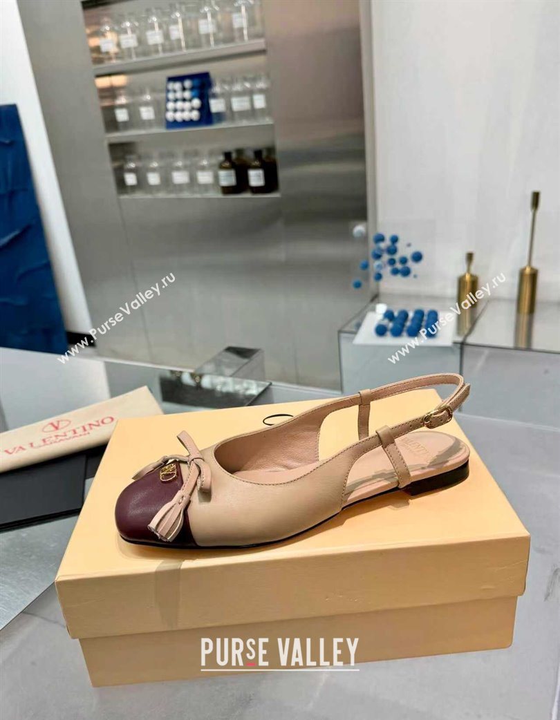 Valentino VALET DU ROI Slingbacks Flat in Calfskin Leather with Tassel Bow Beige/Dark Burgundy 2025 (XL-251215040)