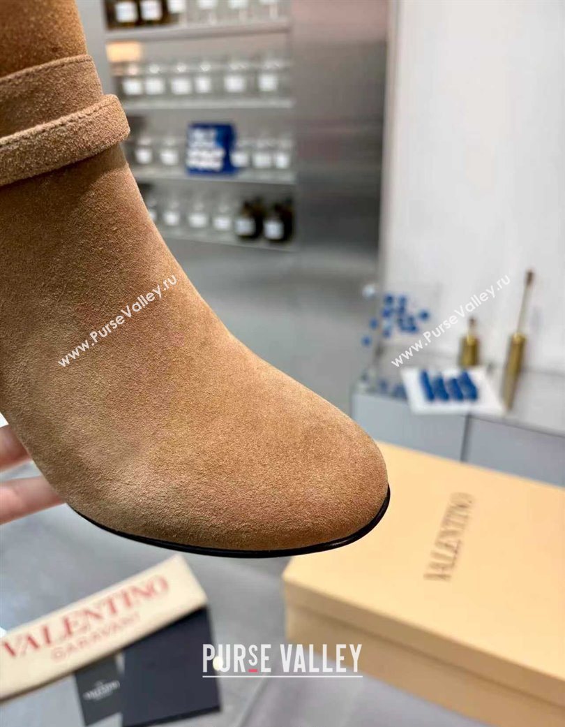 Valentino PATTIE Heel Booties 8cm in Suede with Buckle Beige 2025 (XL-251215067)