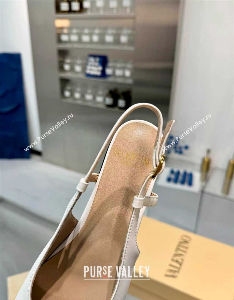 Valentino VALET DU ROI Slingbacks Flat in Calfskin Leather with Tassel Bow White/Brown 2025 (XL-251215041)