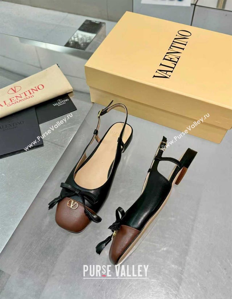 Valentino VALET DU ROI Slingbacks Flat in Calfskin Leather with Tassel Bow Black/Brown 2025 (XL-251215042)