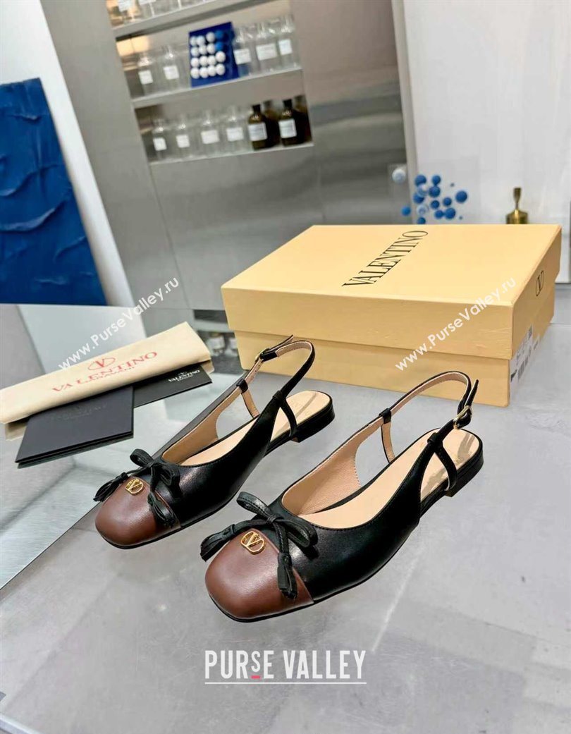 Valentino VALET DU ROI Slingbacks Flat in Calfskin Leather with Tassel Bow Black/Brown 2025 (XL-251215042)
