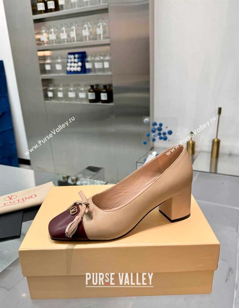 Valentino VALET DU ROI Pumps 6cm in Calfskin Leather with Tassel Bow Beige/Dark Burgundy 2025 (XL-251215043)
