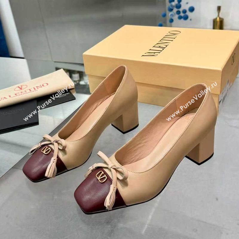 Valentino VALET DU ROI Pumps 6cm in Calfskin Leather with Tassel Bow Beige/Dark Burgundy 2025 (XL-251215043)