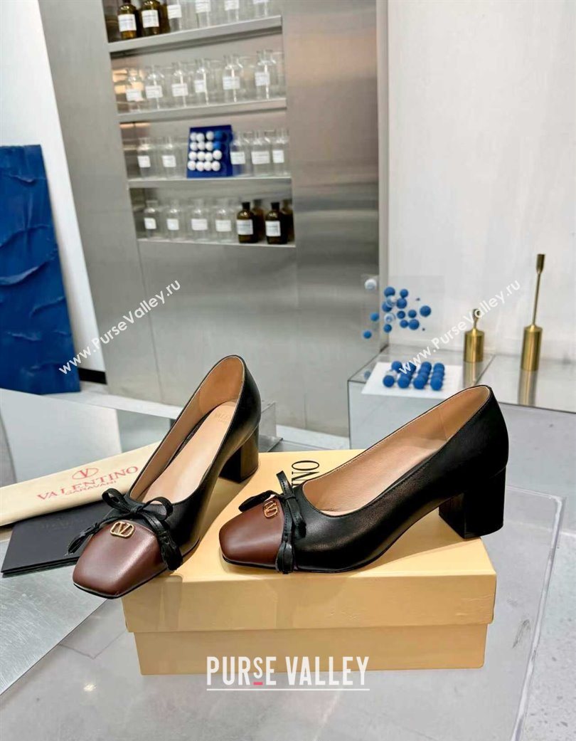 Valentino VALET DU ROI Pumps 6cm in Calfskin Leather with Tassel Bow Black/Brown 2025 (XL-251215044)