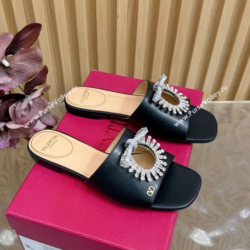 Valentino Strass Embellished Flat Slides Sandal in Calfskin Leather Black2 2025 VLTN121509 (MD-251215111)