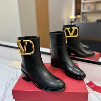 Valentino Maxi-VLogo Heel Ankle Boots 5.5cm in Calfskin Leather Black 2025 VLTN121603 (MD-251216018)