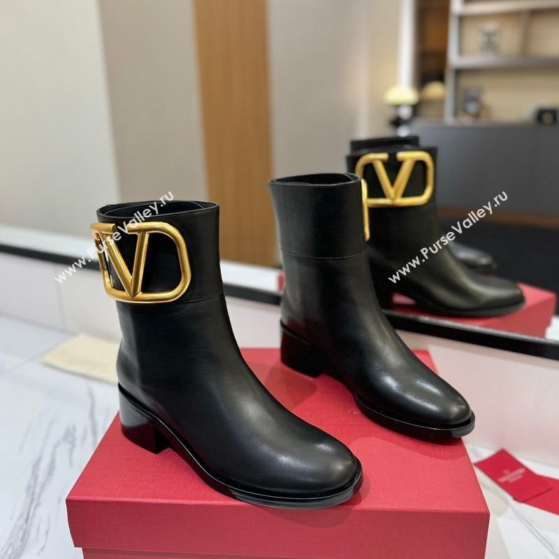 Valentino Maxi-VLogo Heel Ankle Boots 5.5cm in Calfskin Leather Black 2025 VLTN121603 (MD-251216018)