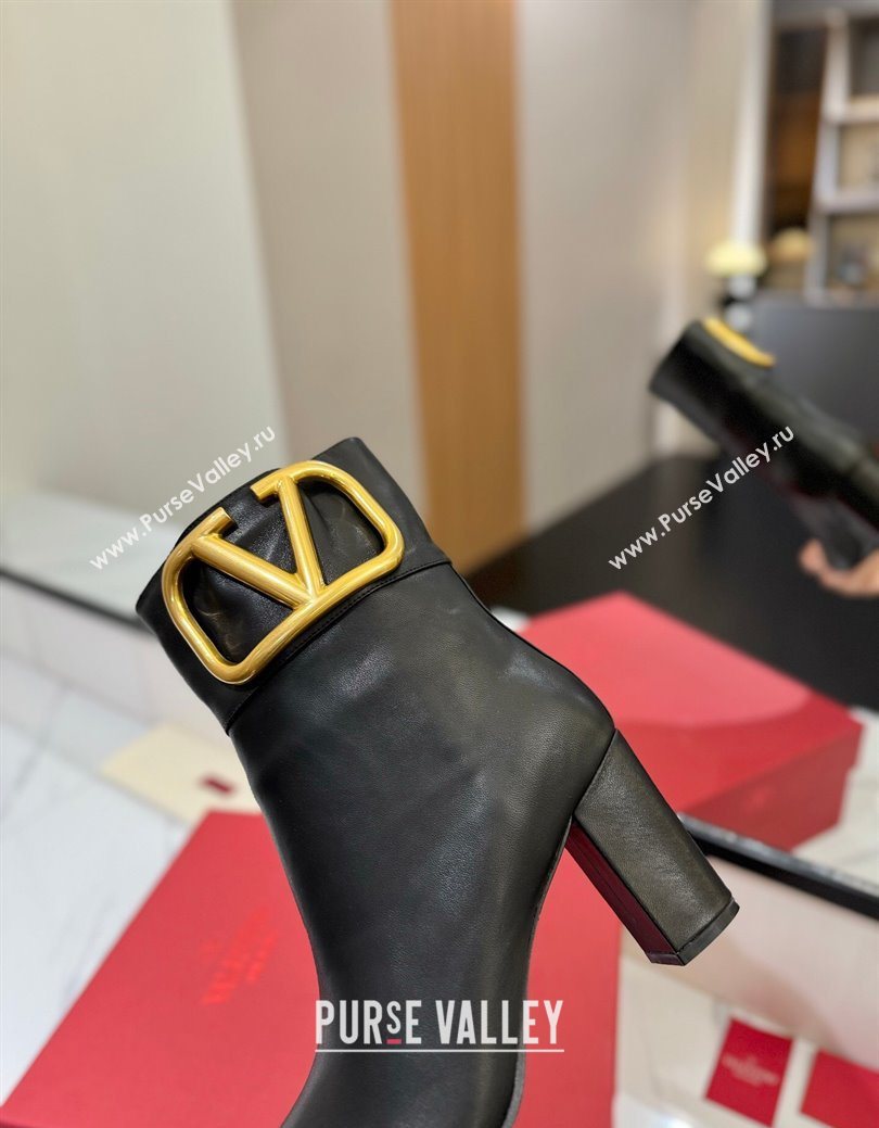 Valentino Maxi-VLogo Heel Ankle Boots 8cm in Calfskin Leather Black 2025 VLTN121603 (MD-251216026)