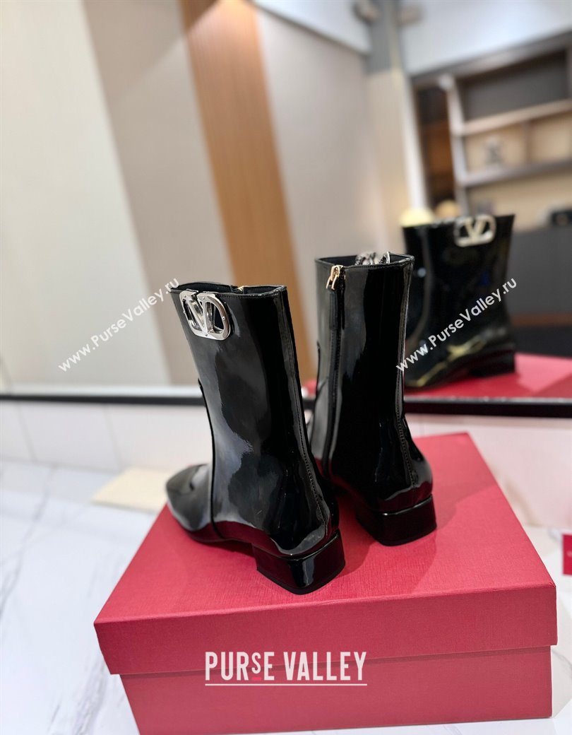 Valentino VLogo Type Heel Ankle Boots 3cm in Patent Leather Black 2025 VLTN121606 (MD-251216041)