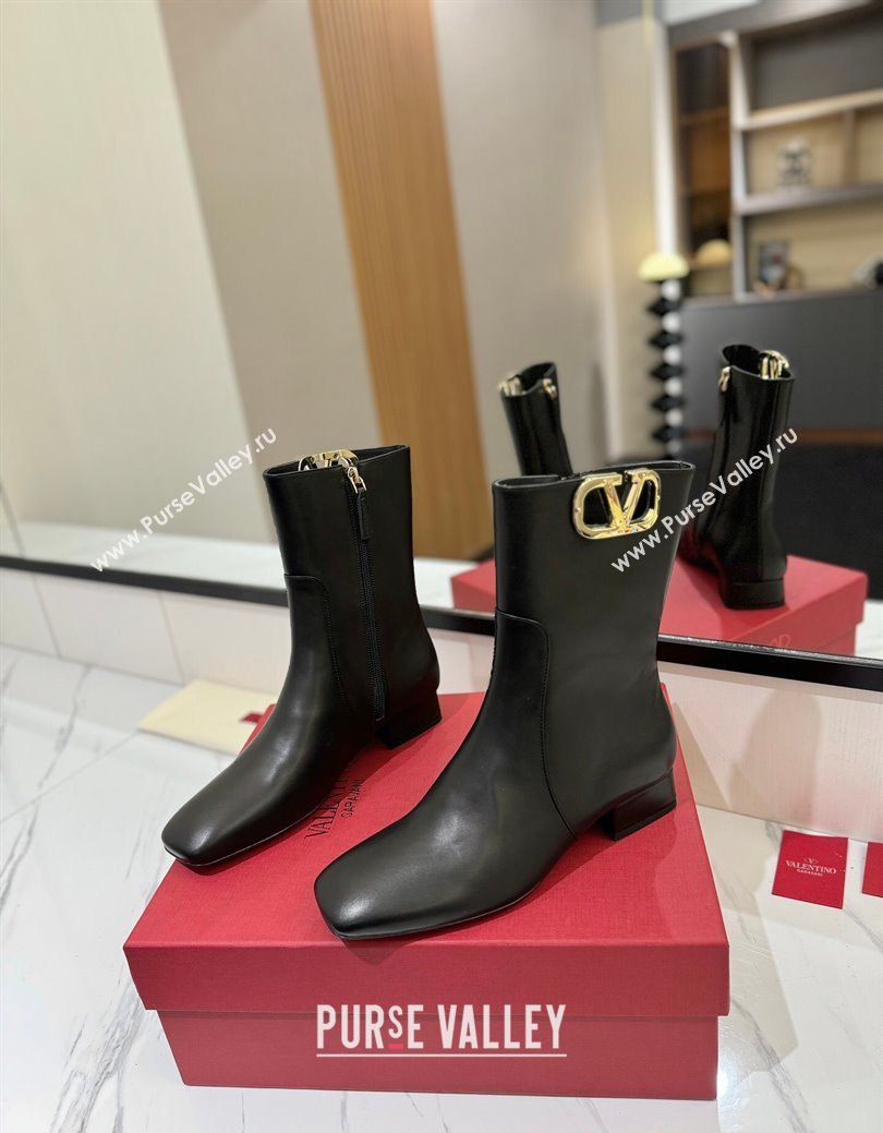 Valentino VLogo Type Heel Ankle Boots 3cm in Calfskin Leather Black 2025 VLTN121606 (MD-251216043)
