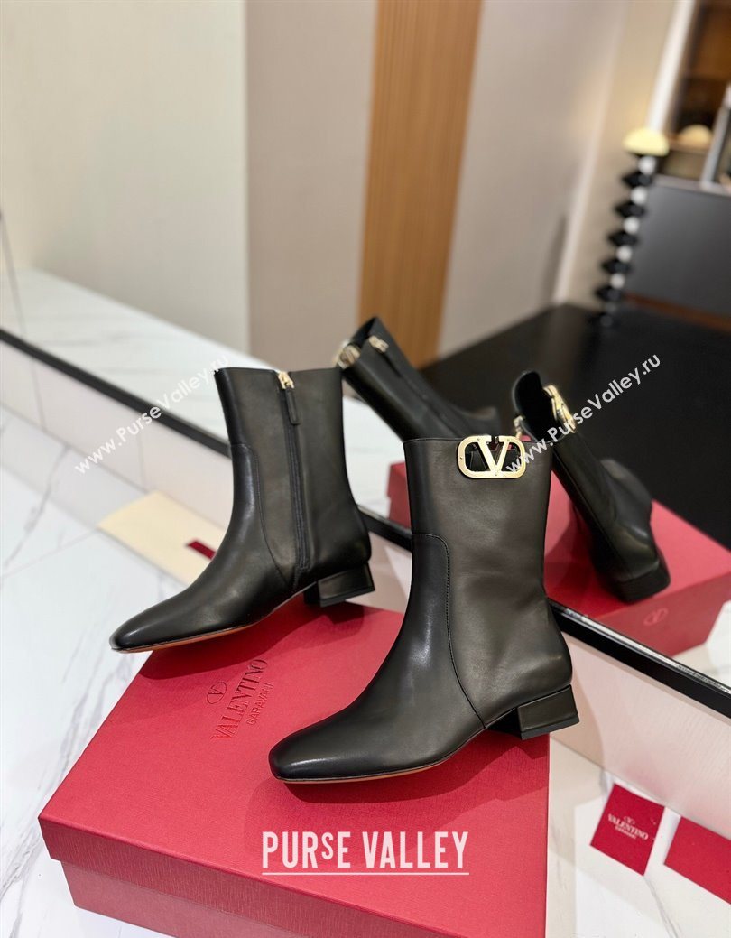 Valentino VLogo Type Heel Ankle Boots 3cm in Calfskin Leather Black 2025 VLTN121606 (MD-251216043)