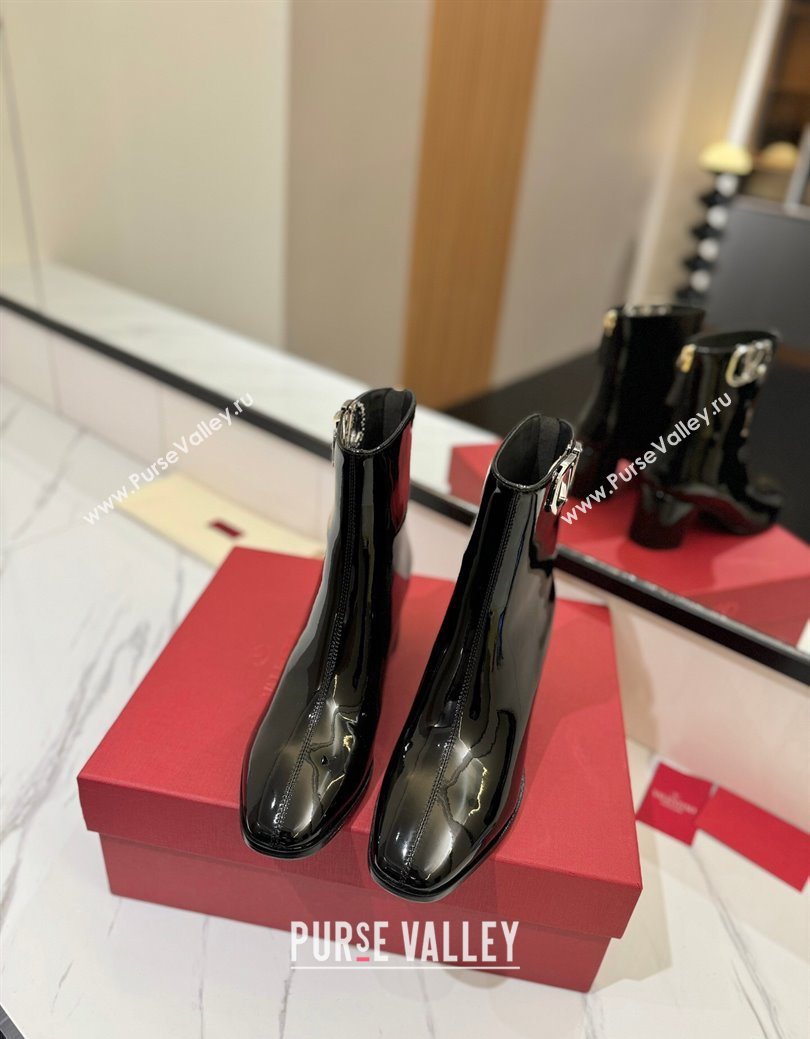 Valentino VLogo Type Heel Ankle Boots 5cm in Glazed Patent Leather Black 2025 VLTN121606 (MD-251216052)