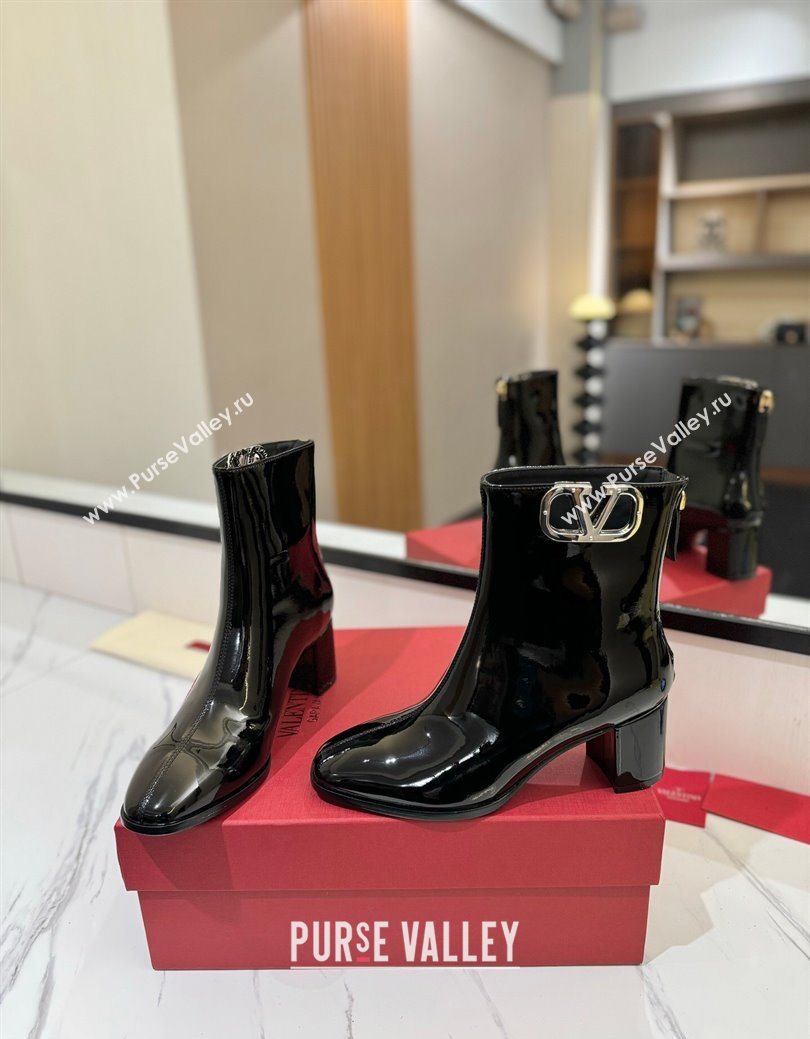 Valentino VLogo Type Heel Ankle Boots 5cm in Glazed Patent Leather Black 2025 VLTN121606 (MD-251216052)
