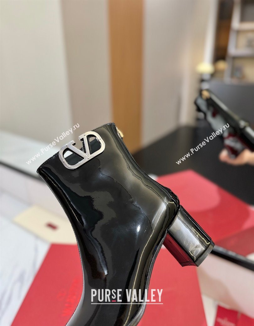 Valentino VLogo Type Heel Ankle Boots 5cm in Glazed Patent Leather Black 2025 VLTN121606 (MD-251216052)