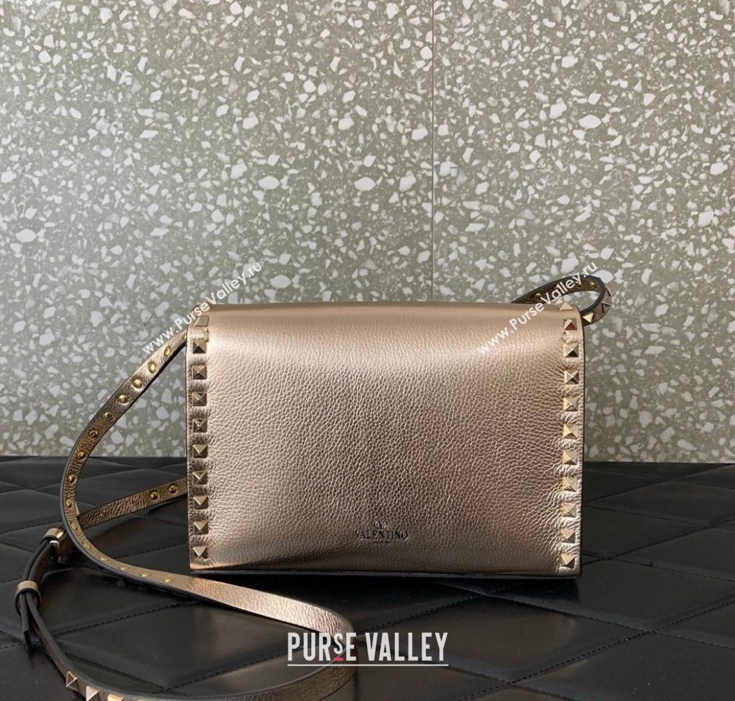 Valentino Small Rockstud Metallic Grainy Calfskin Crossbody bag Rose Gold 2025 VLTN0322 (LKF-260120024)