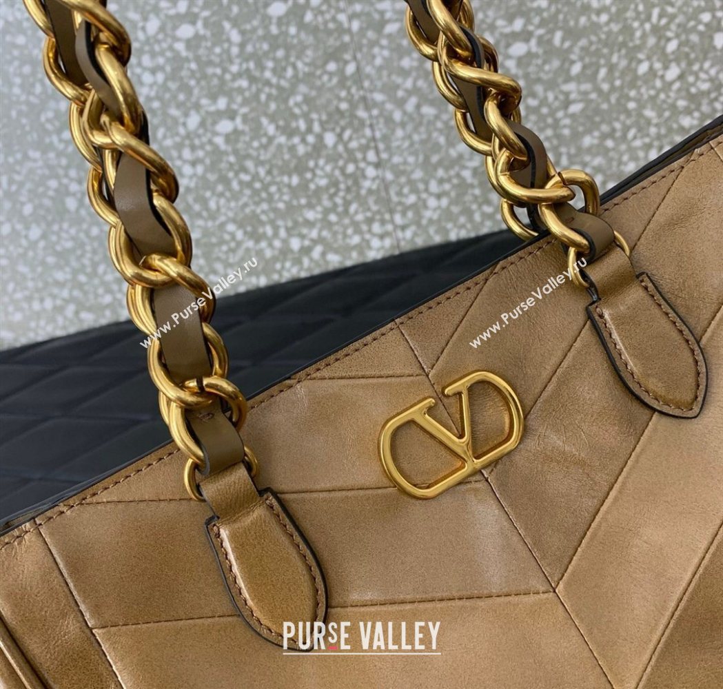 Valentino Laseine Small Shopping Bag in V Shiny and Matte Nappa Leather Brown 2026 0082 (LKF-260120028)