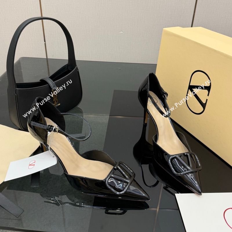 Valentino Vlogo Signature DOrsay Pumps 8cm in Patent Leather Black 2026 (MD-260224053)